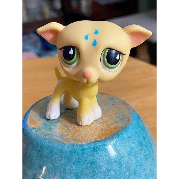 Littlest Pet Shop Greyhound Whippet Dog LPS #875 Puppy Pet Green Teardrop Eyes - Picture 1 of 7